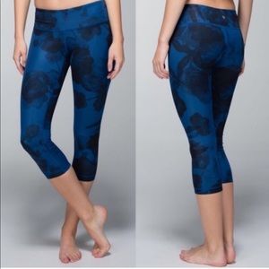 LULULEMON Jumbo Inky Floral Wunder Under Leggings